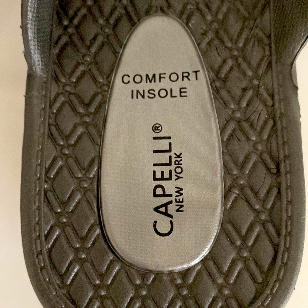 Capelli thong sandals. NWOtags - Picture 10 of 11